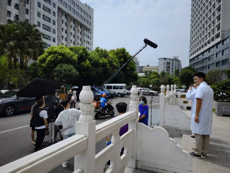 霍城县广告片拍摄公司低成本实现高规格制作的诀窍